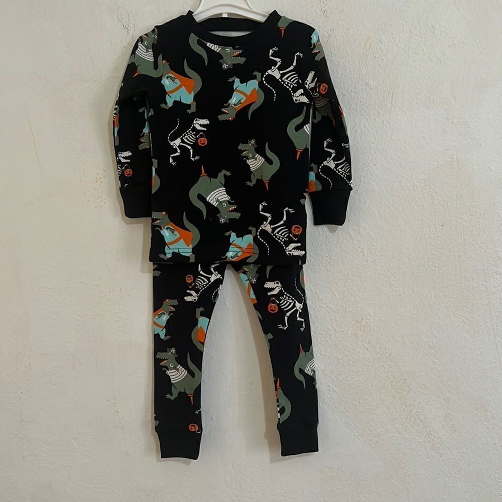 Carter’s Infant/Baby 100% Cotton  4 Piece Halloween Dinosaur Print PJ’s  18m